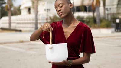 7 Ways to Use Crystal Singing Bowls for Health & Happiness